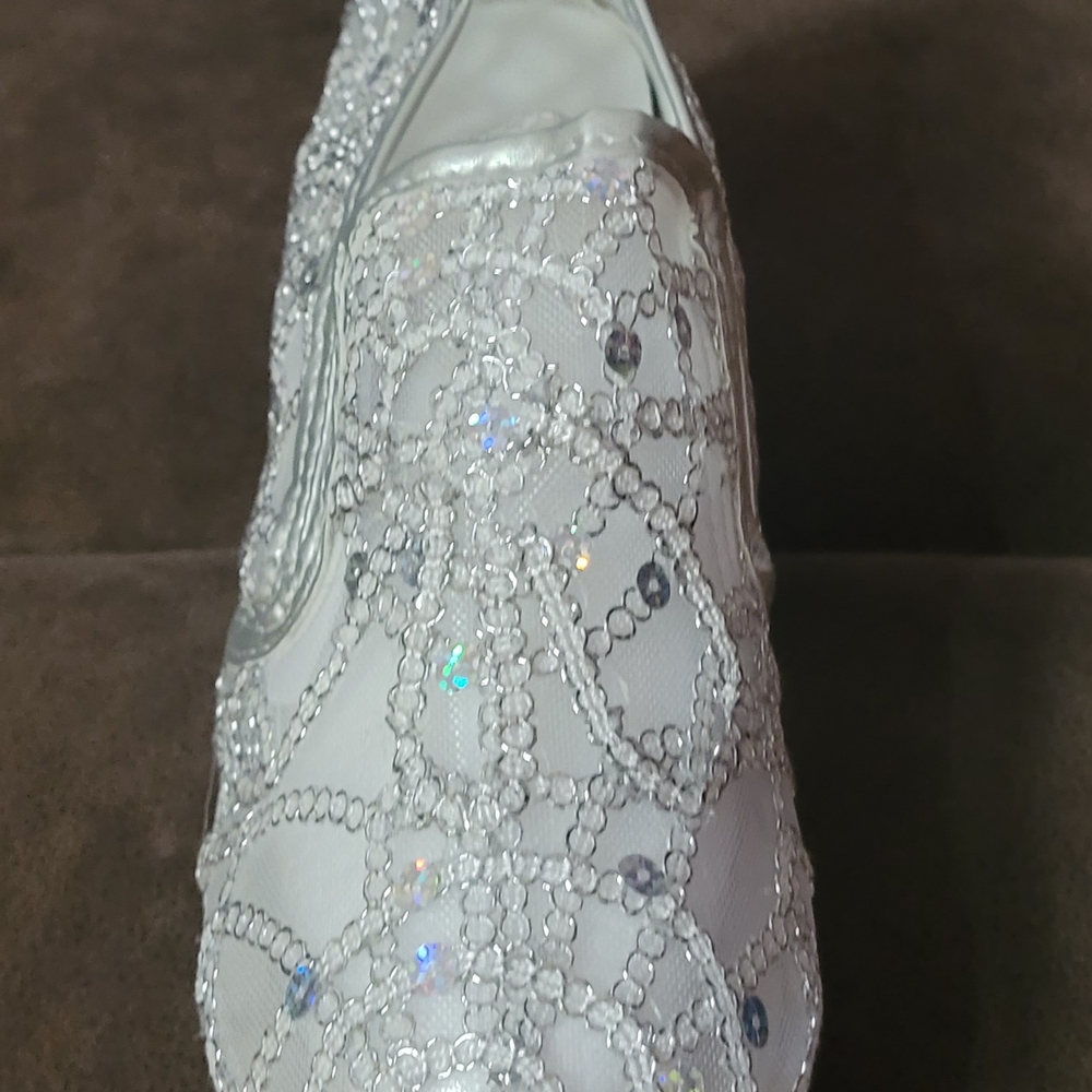Elegant White Beaded Women's Shoes